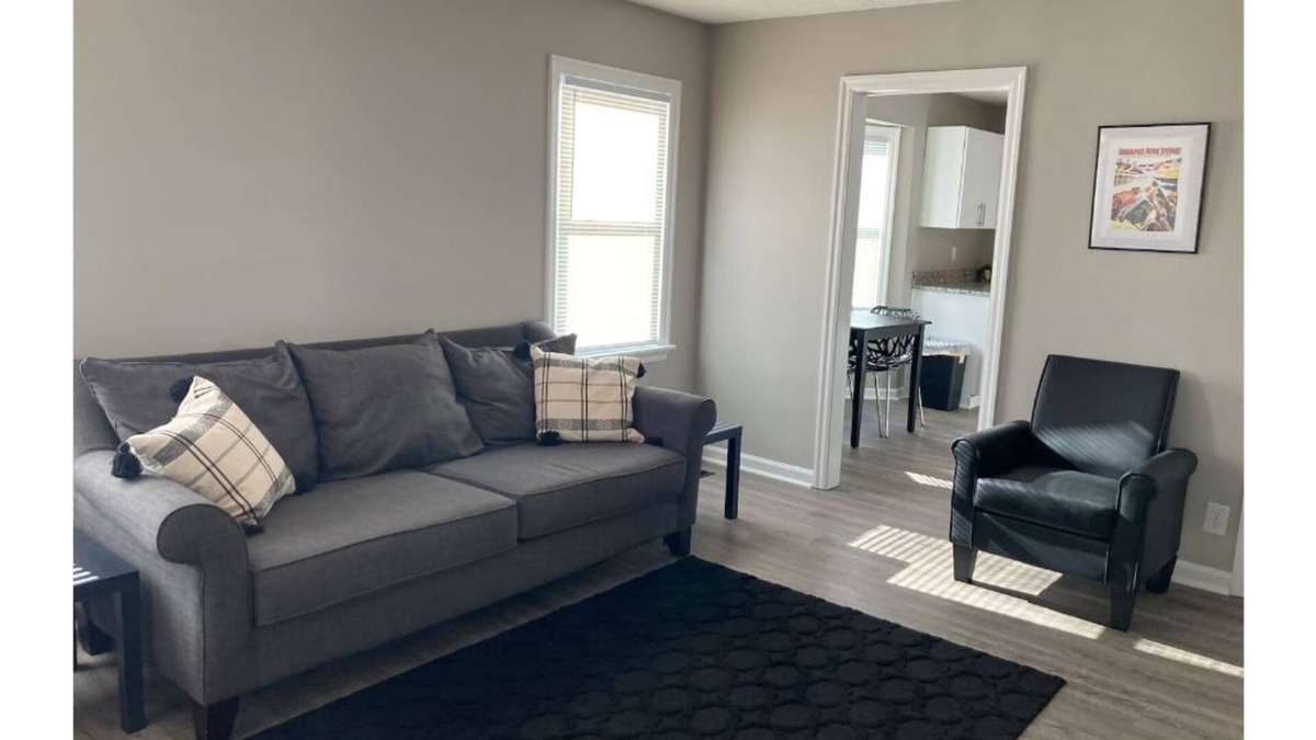 Speedway House | Charming updated home in the heart of Speedway