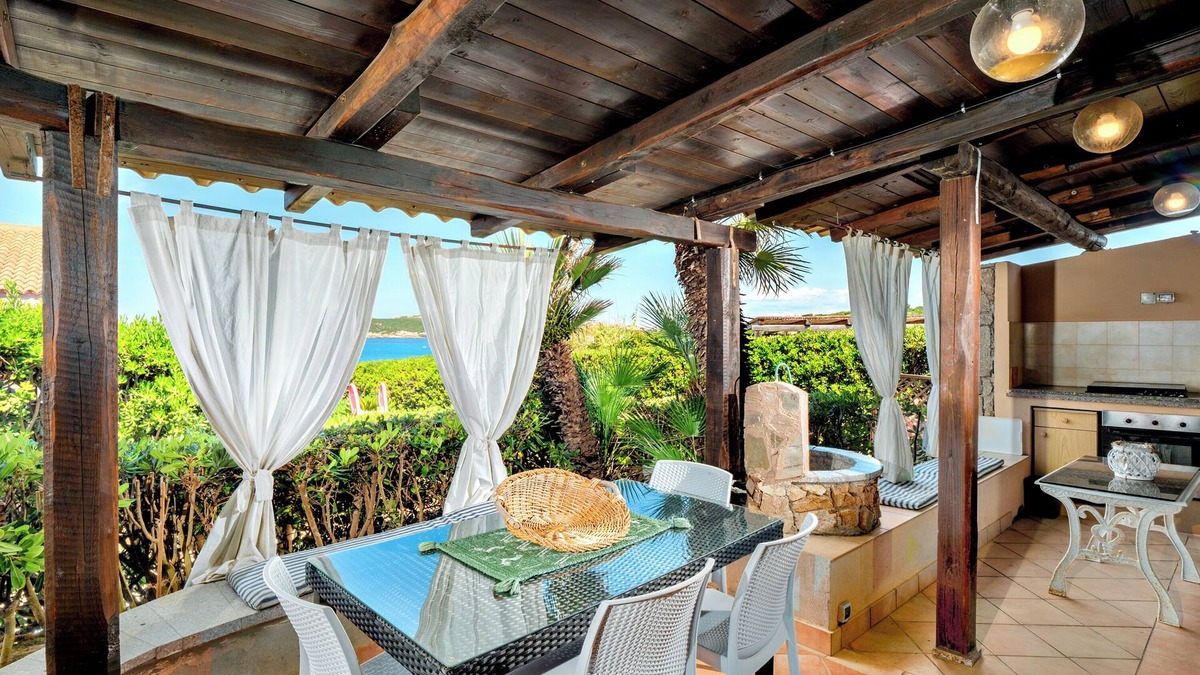 Santa Reparata Villa | Charming Villa with Sea View, Wi-Fi, Garden & Terrace