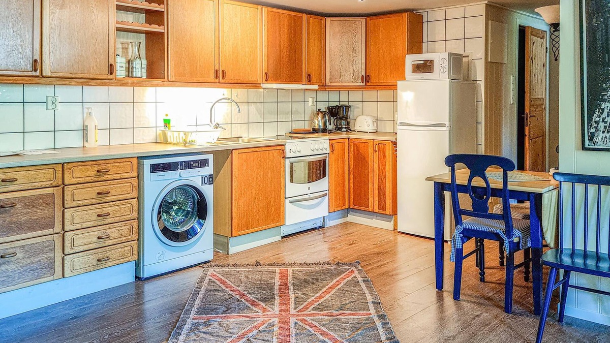 Sør-audnedal Apartment | Charming vacation apartment with fireplace.