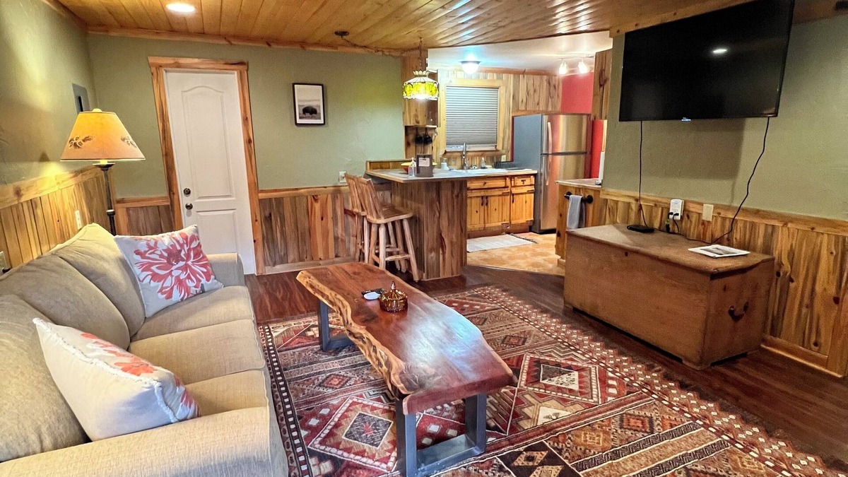 Howard Villa | Charming villa a short scenic drive to Salida Colorado!