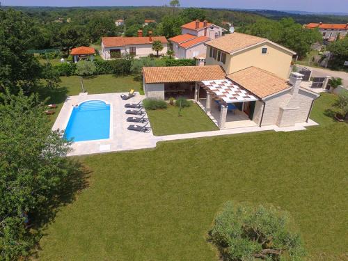 Hrboki Villa | Charming villa Anita with private pool near Pula - WiiBuk