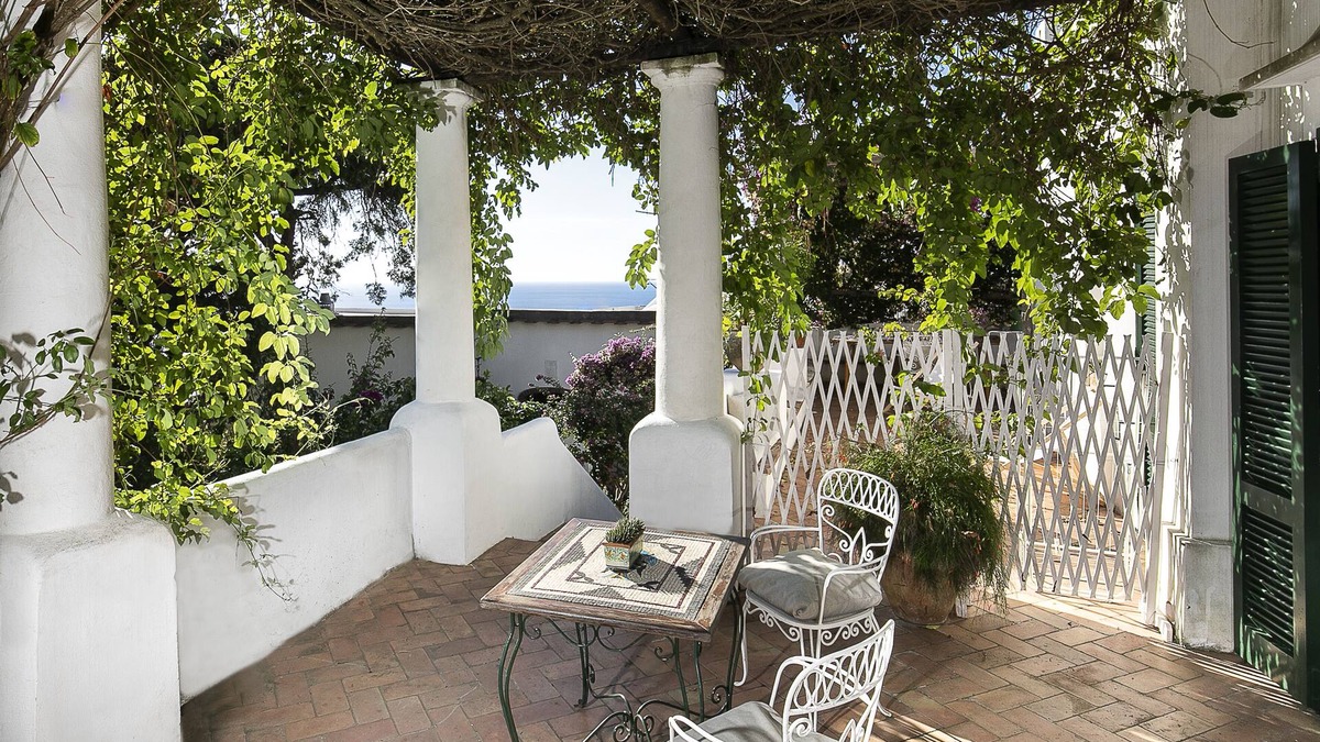 Anacapri Villa | Charming Villa in Typical Caprese Style