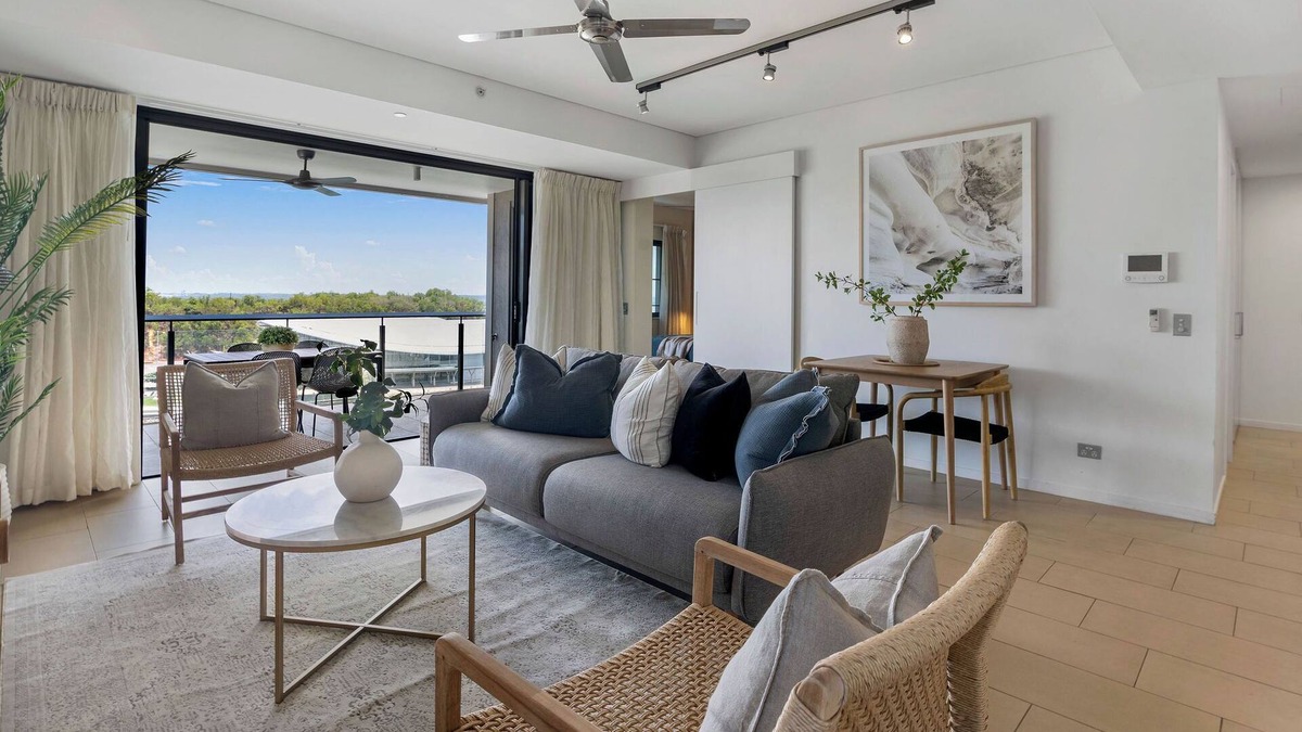 Darwin City Centre Apartment | Charming Waterfront Lagoon Views + Restaurants