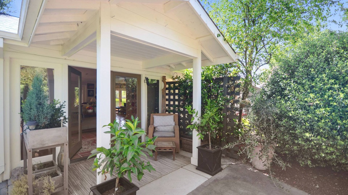 El Verano House | Charming Wine Country Cottage - 1.5 m to Sonoma Plaza