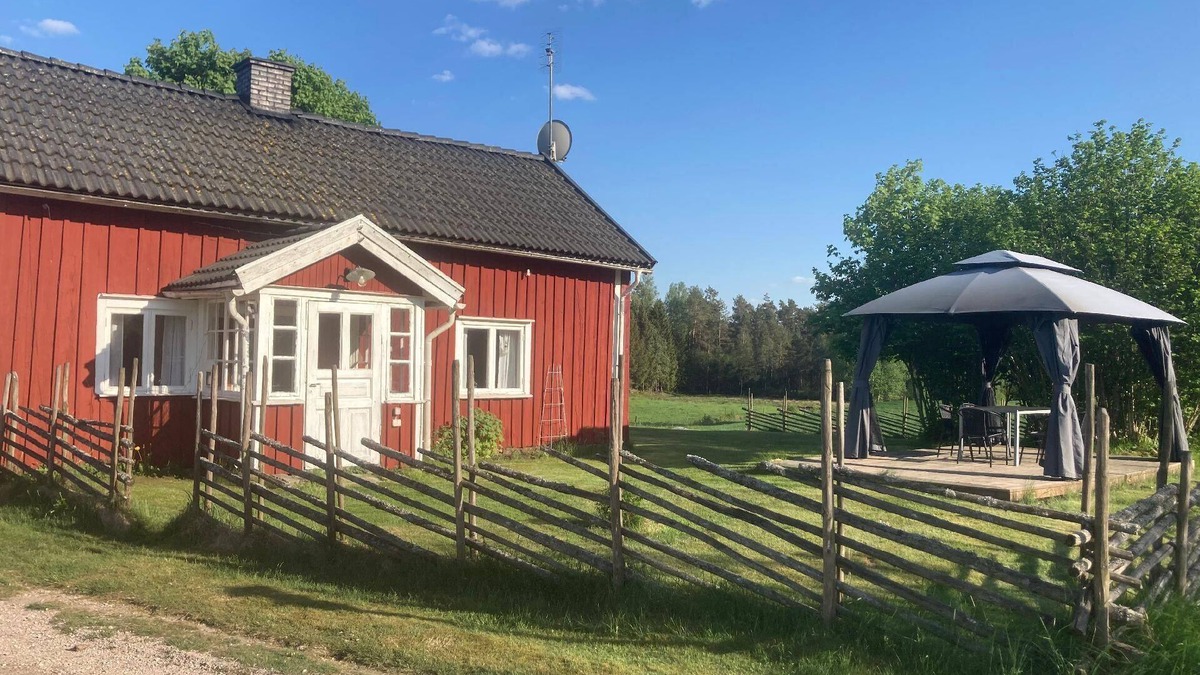 Sexdrega House | Charming wooden house with own rowing boat