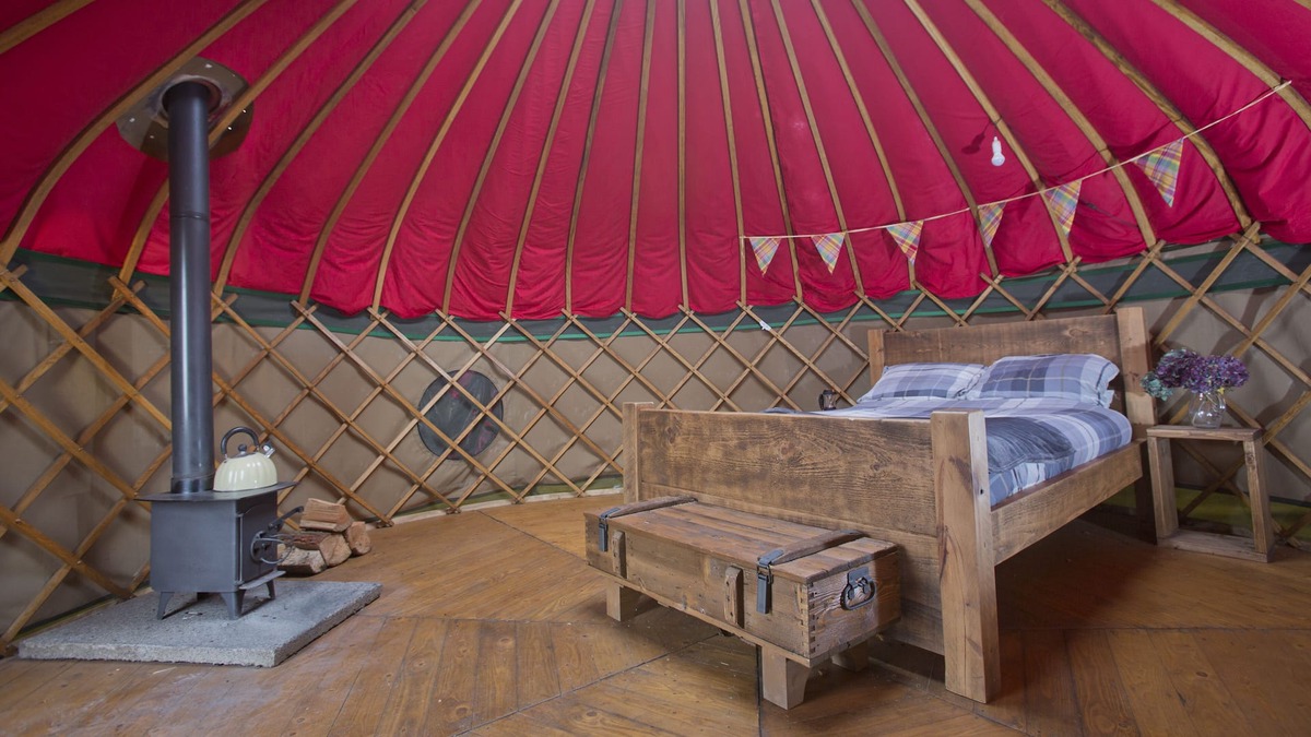 Largs Cabin | Charming Yurt in Kelburn Estate near Largs