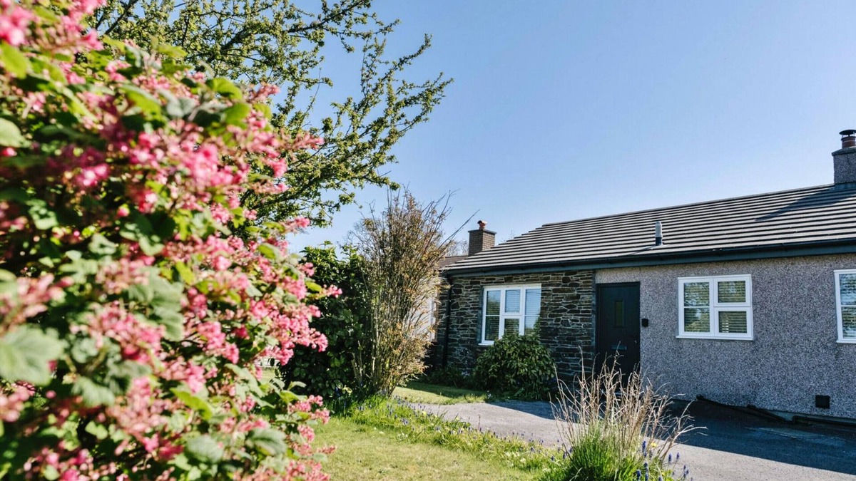 Lewannick Cottage | Charnwood