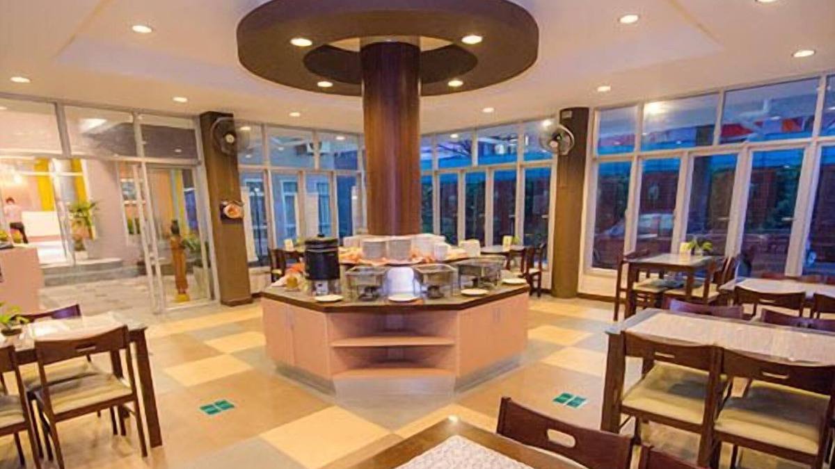 Khon Kaen Hotel | Charoenchit House