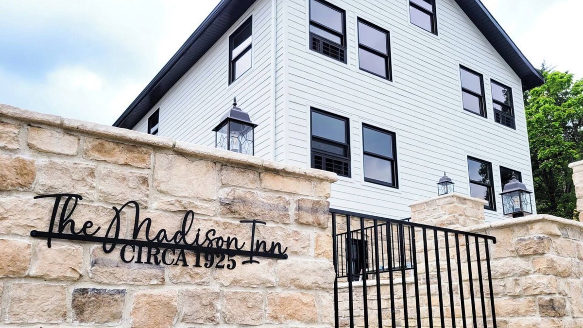 Madison Apartment | Charolotte's Corner Overlook, Suite 101, Hometown on Main Street Suite 101