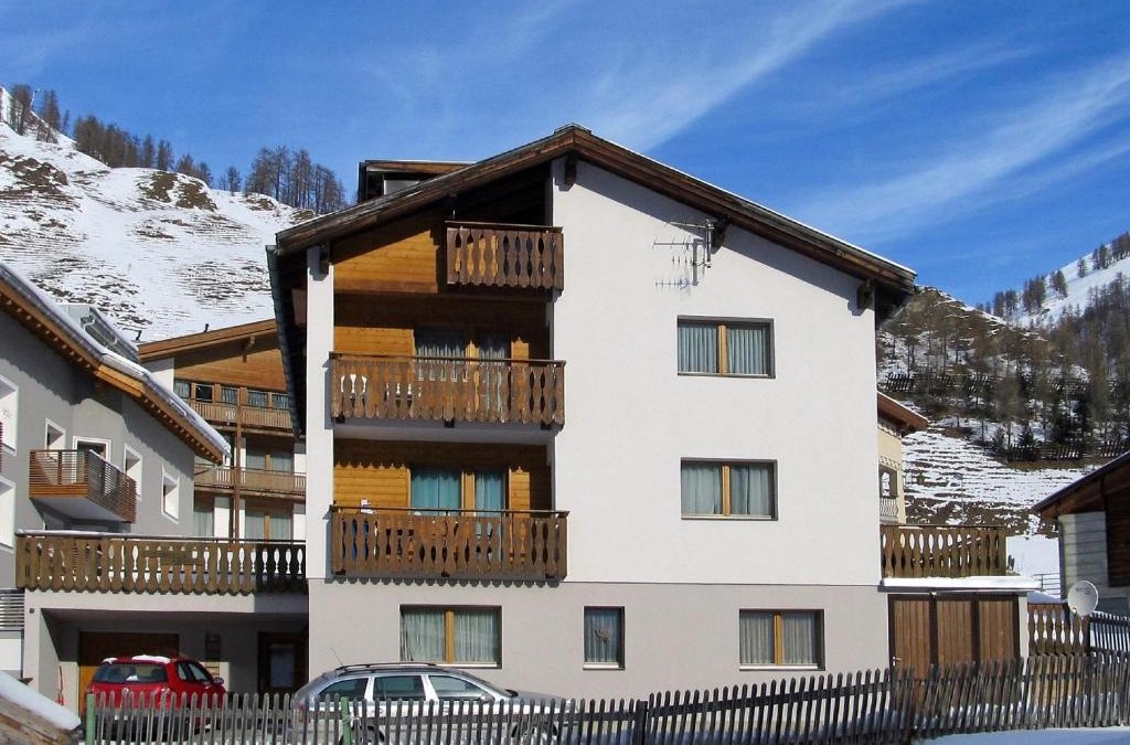 Ravaisch Apartment | Chasa Arlu