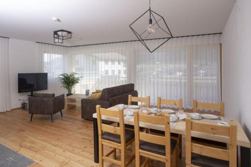 Mustair Apartment | Chasa Helvetia Duai