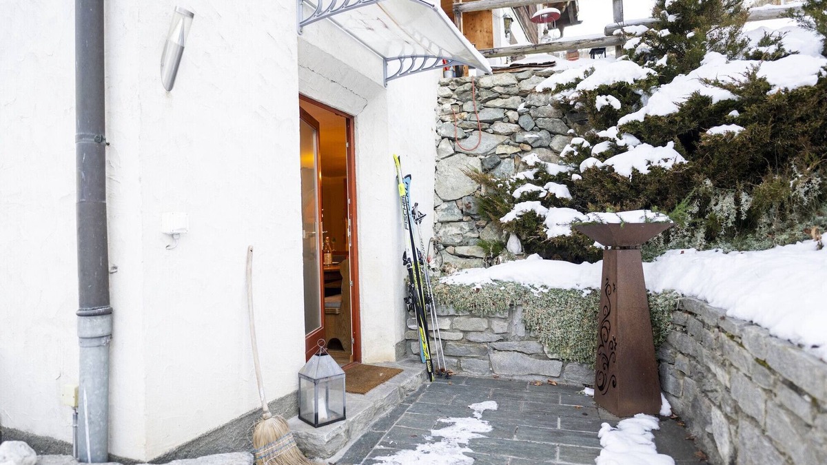 Valsot Apartment | Chasa Patgific Studio : Cozy Holiday Studio in Ramosch