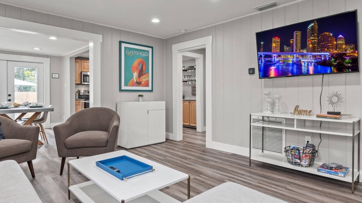 East Tampa House | Chasing a Dream - minutes to everything in Tampa