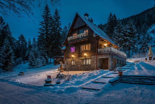 Liptovsky Jan Ski Chalet | Chata Partizán