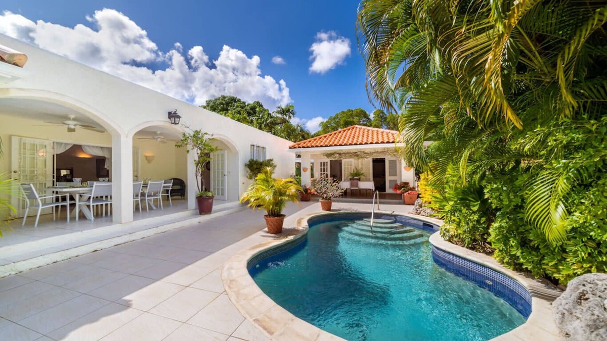 Clinketts Villa | Chateau de Mar in Speightstown by Personal Villas - An Ideal Charming Home