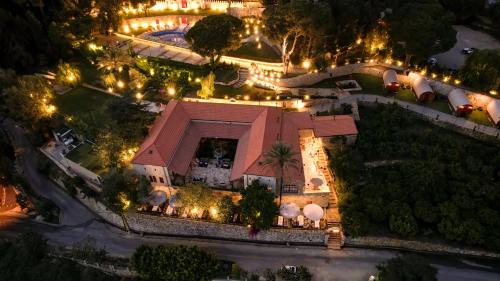 Kfardebian Resort | Chateau Du Comte