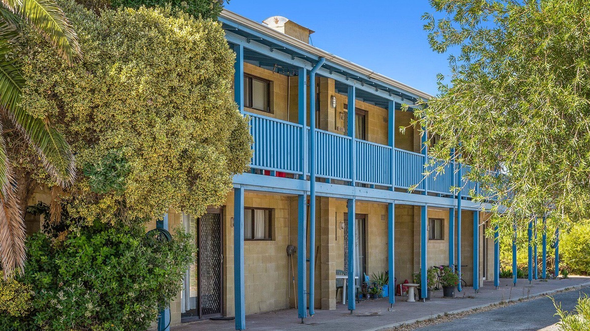 Lancelin Apartment | Chateau McNally - In the heart of Lancelin