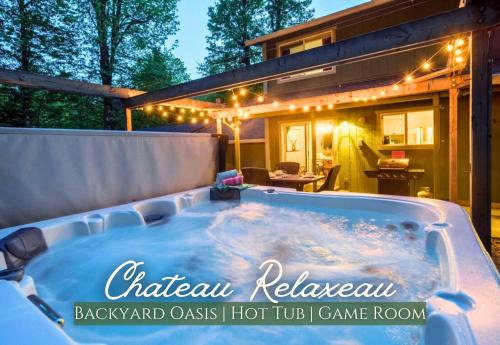 Welches House | Chateau Relaxeau Game Room Hot Tub Fire Pit