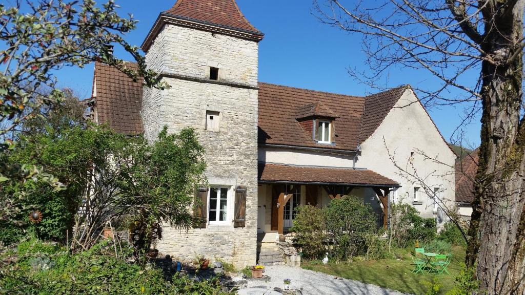 Degagnac House | Chateau Yiongy