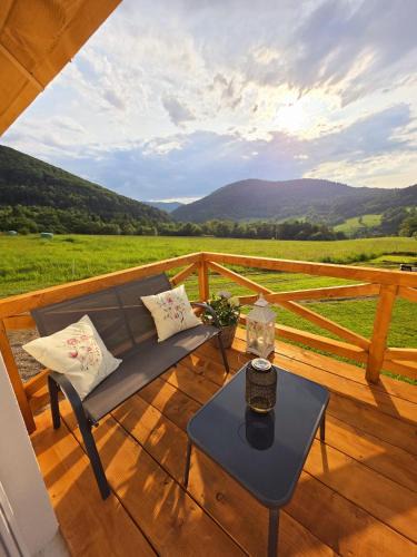 Uscie Gorlickie Resort | Chatka Niedźwiadka domki w górach z sauną i jacuzzi Beskid Niski