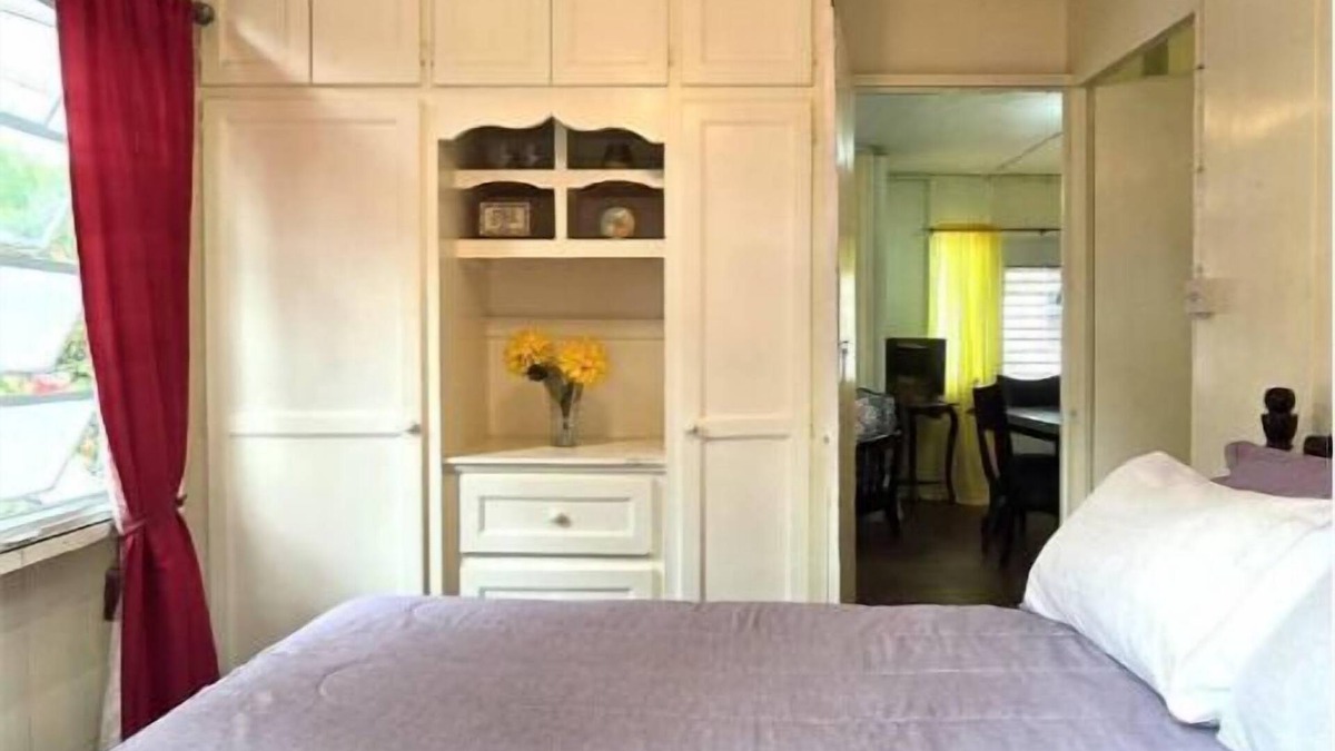 Warleigh Cottage | Chattel House, in Speightstown!