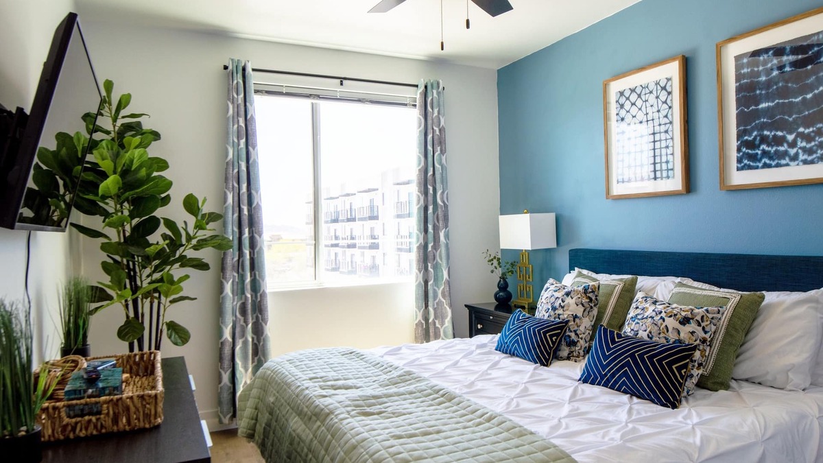 Desert View Village Apartment | Chauncey Ranch+ Mayo Clinic+ Desert Ridge| Parking