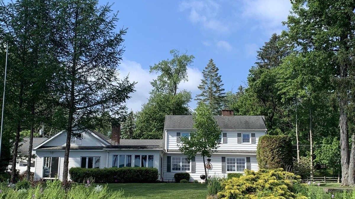 Lakewood House | Chautauqua Lakefront Home in the Heart of Lakewood’s Gold Coast