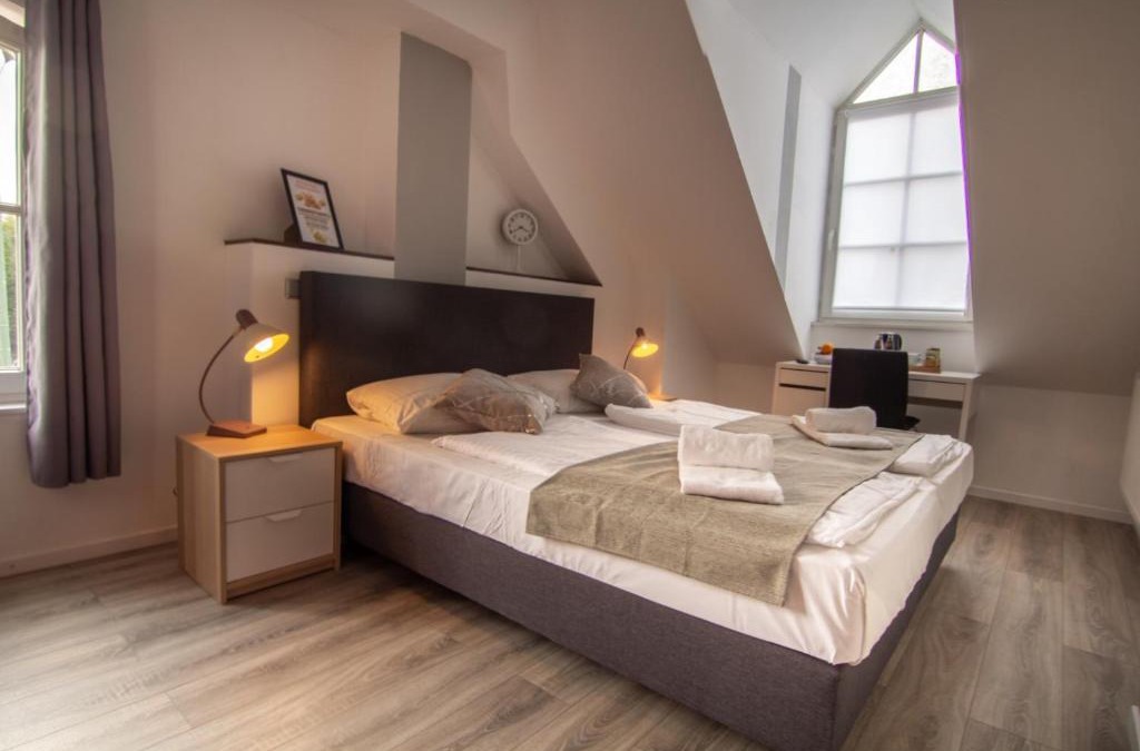 Schoeneweide Hotel | Check In Hotel