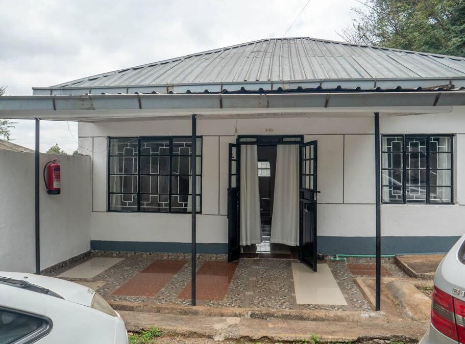 Nairobi Villa | Cheerful 2-bed cottage on forest edge.