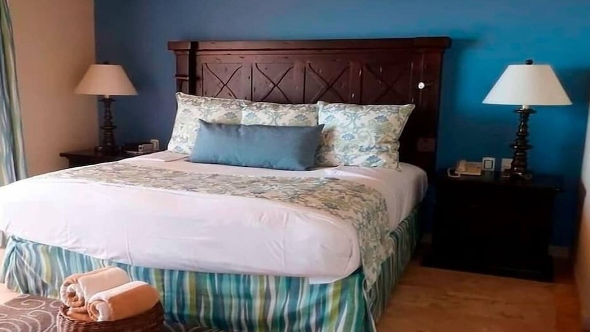 Marina Villa | Cheerful 3BR Monte Cristo Ocean View Villa