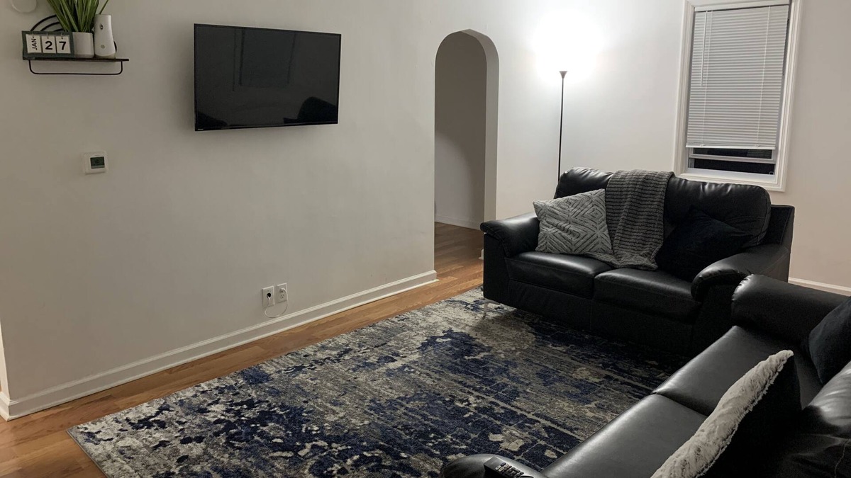 Gloucester City House | Cheerful 3BR Single House w Relaxing Pink Loft !