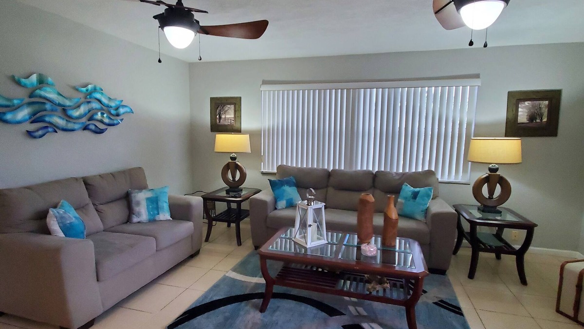 River Park House | Cheerful 4 bedroom residential home