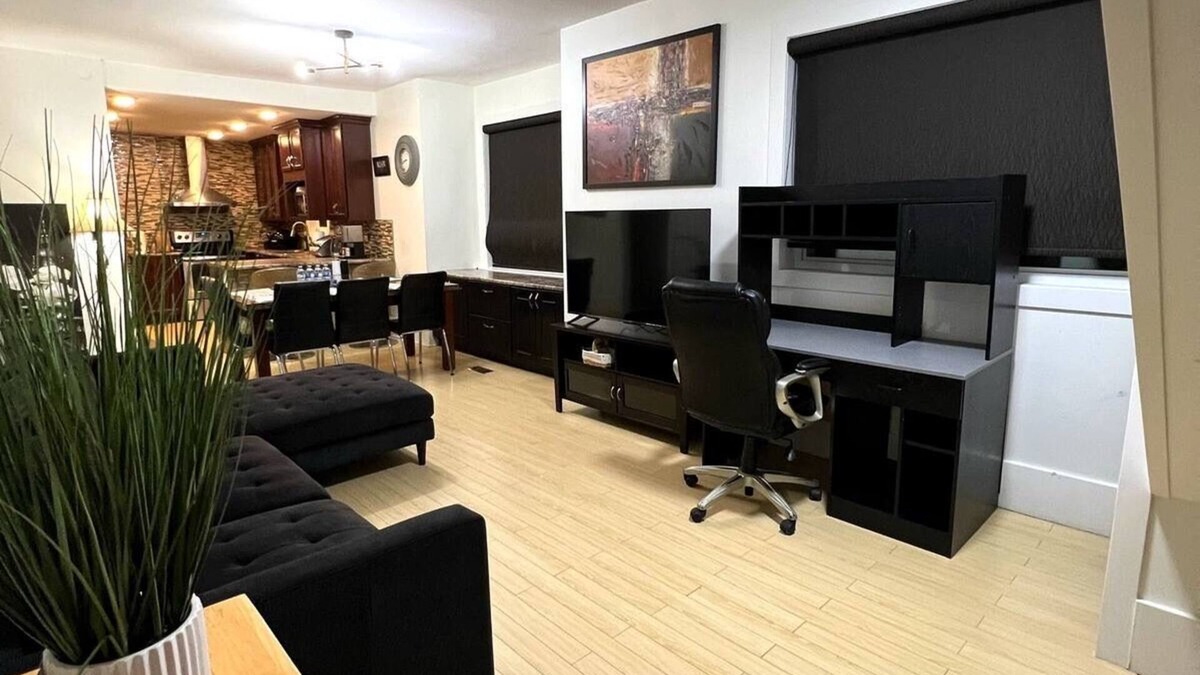 Saskatoon House | Cheerful 4beds home in Exhibition area(10% off over 30D)