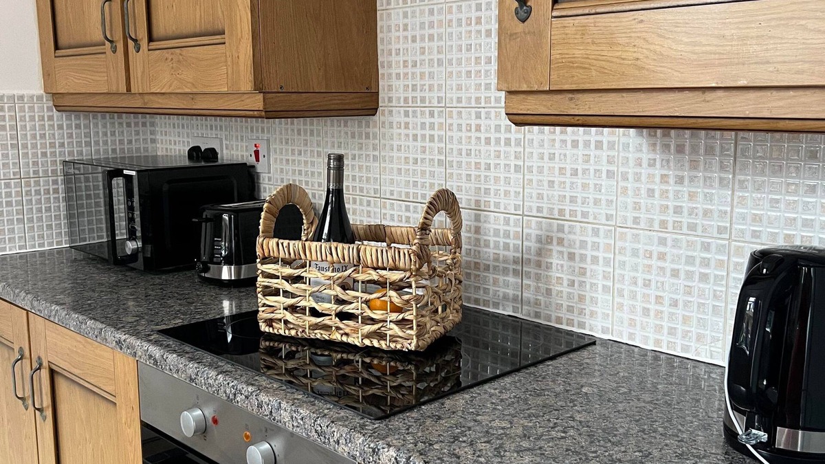 Northampton House | Cheerful 5 bedroom house with En Suite