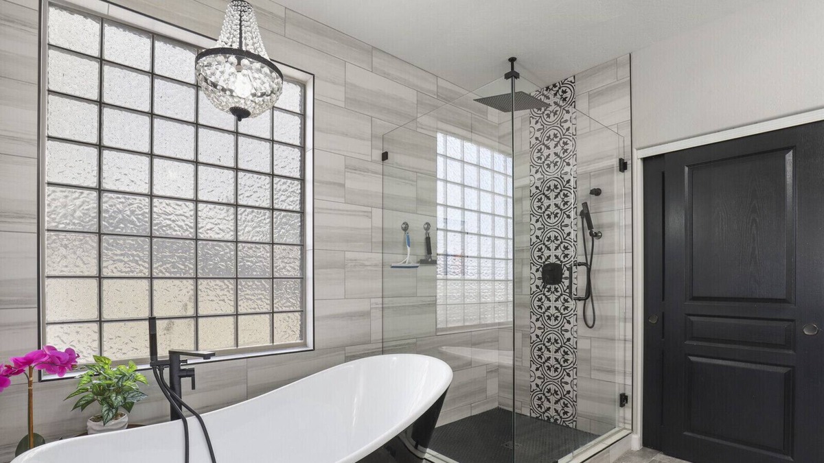 Surprise Farms House | Cheerful 5-Bedroom home With Pool