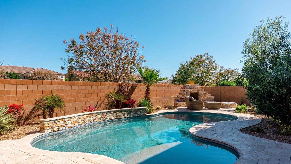 Queen Creek House | Cheerful 5 bedroom Queen Creek home with pool