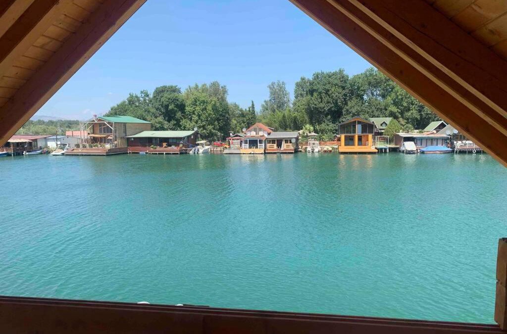 Ulcinj House | Cheerful cabin in Ada bojana