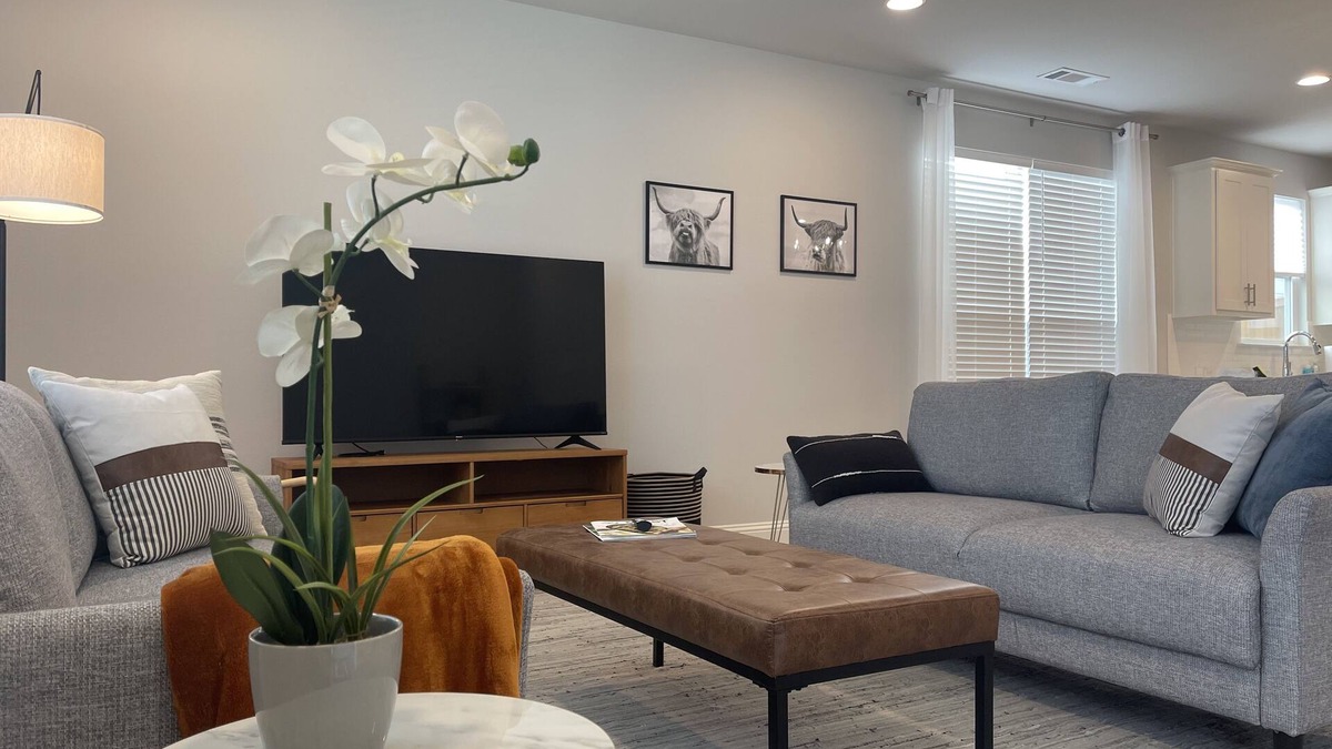 Lake Worth House | Cheerful, Clean and Classy Townhome