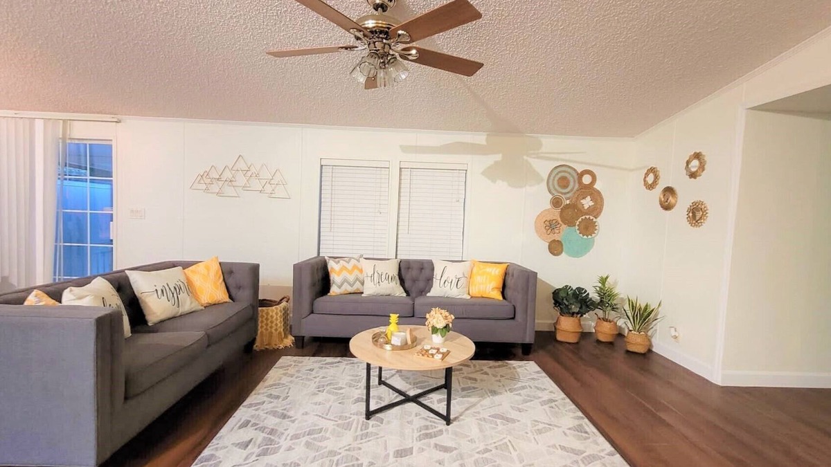 Tampa House | Cheerful Country Home. 5 minutes from Hard Rock Casino/Amphitheatre/Fairgrounds