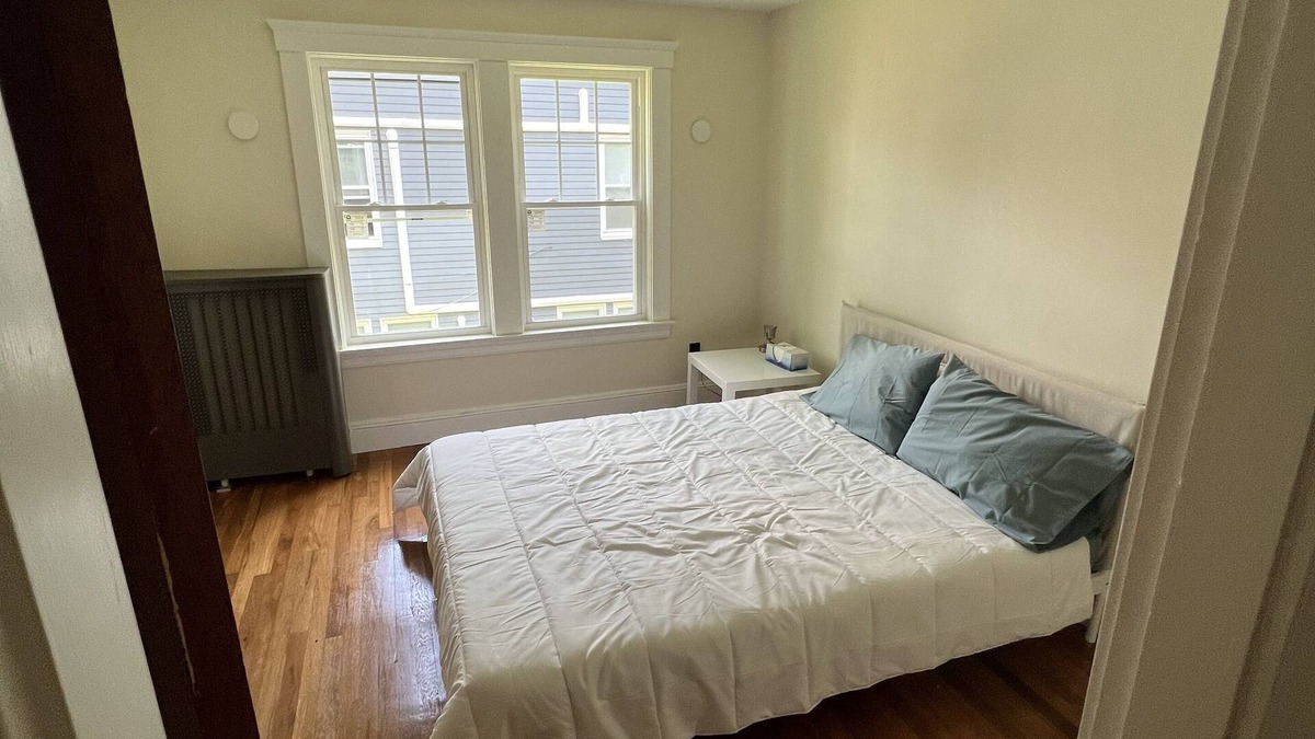 Framingham House | Cheerful entire house with 3 bedrooms and work area.