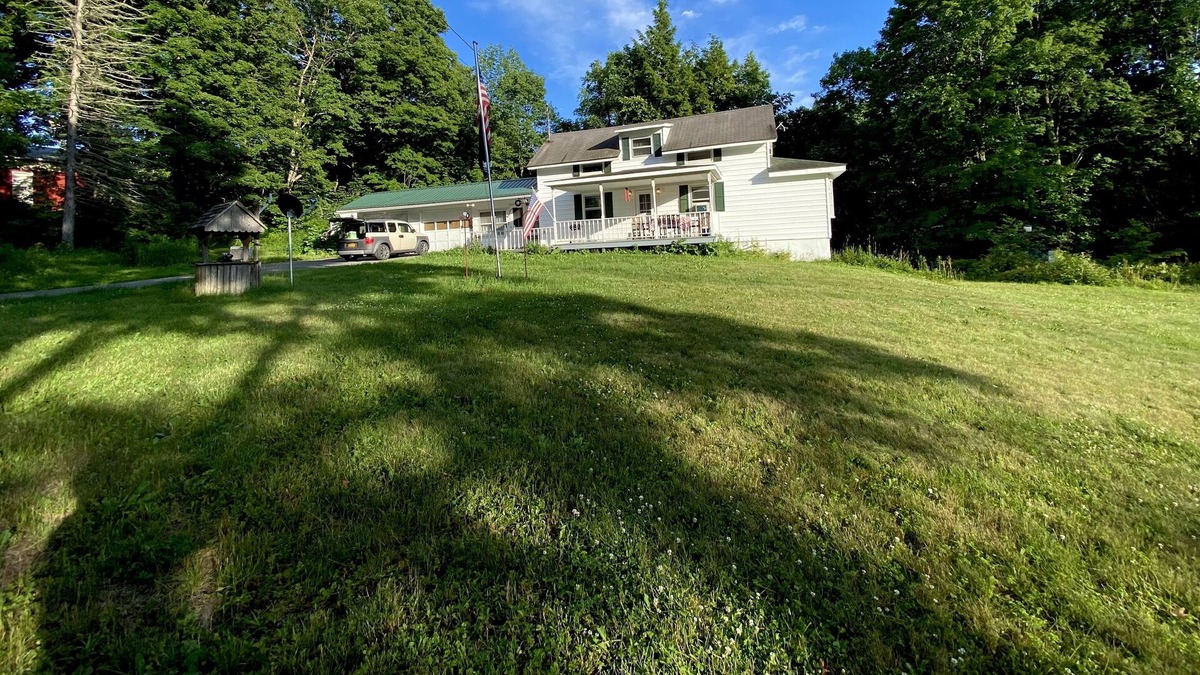 Mount Vision Other | Cheerful two bedroom Farmhouse