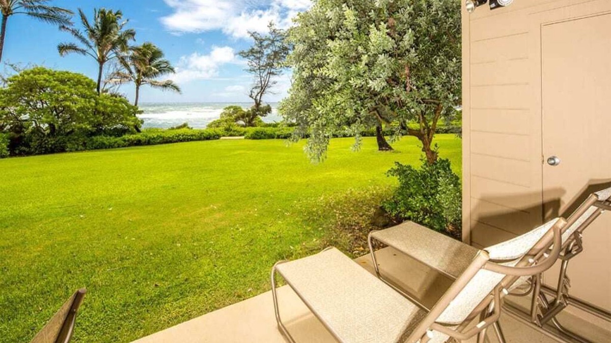 Lihue Condo | Cheery Condo Steps from the Surf - Kaha Lani 127