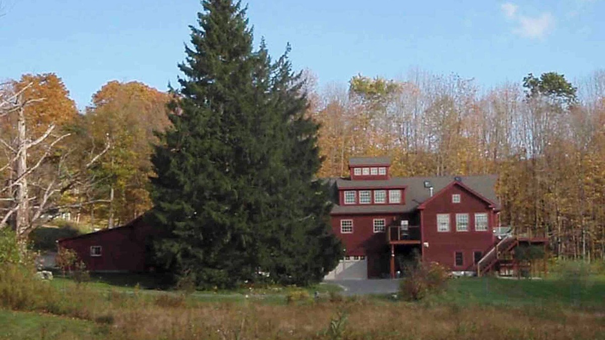 Richmond House | Cheever Hollow Farm an essential retreat central to Lenox and the Berkshires