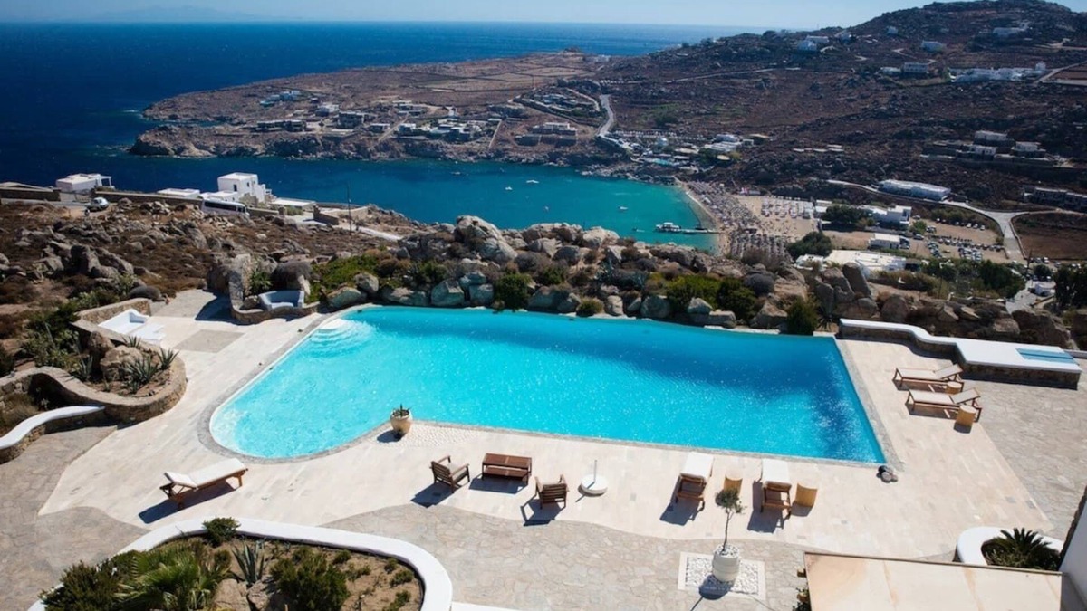 Plintri Villa | Chef included by Fantasia Villas: Paradiso Villa 17 bedrooms