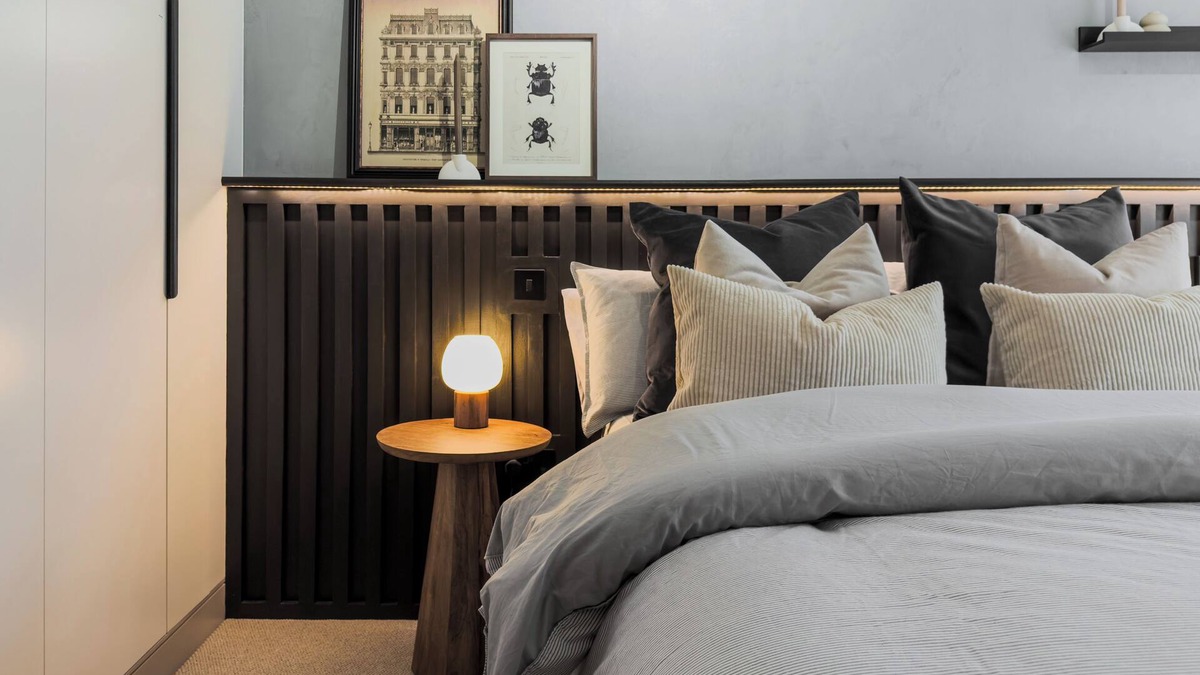 Cheltenham Apartment | Cheltenham Town Centre Stay with Cozy Balcony Retreat