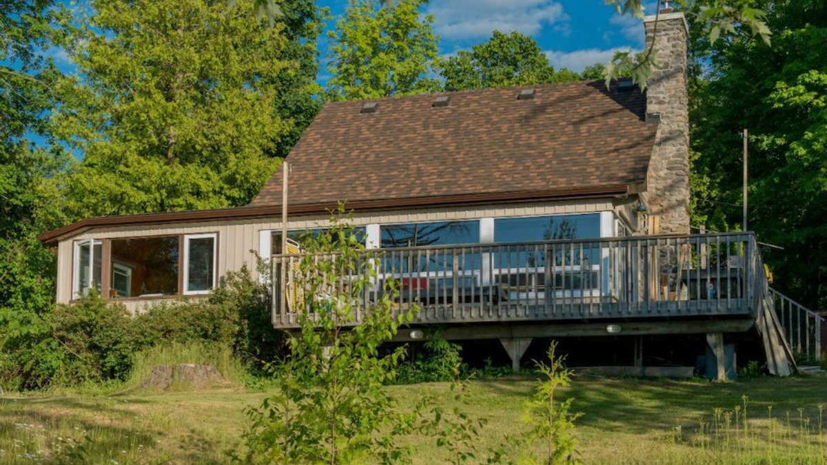 Selwyn Cottage | Chemong Lake House