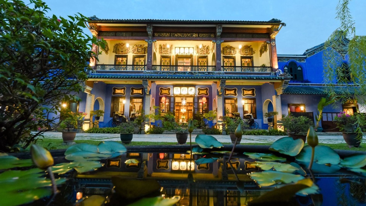 Downtown George Town Hotel | Cheong Fatt Tze - The Blue Mansion