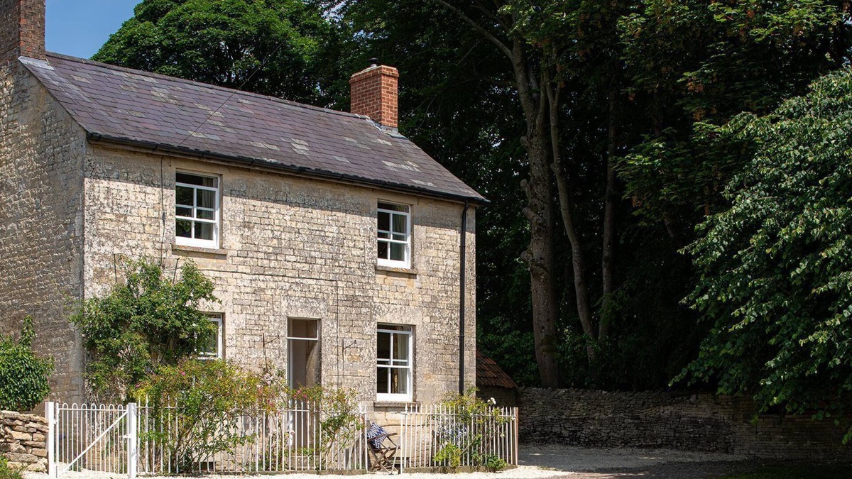 Coberley Cottage | Chequers Cottage, Coberley near Cheltenham - sleeps 6 guests in 3 bedrooms