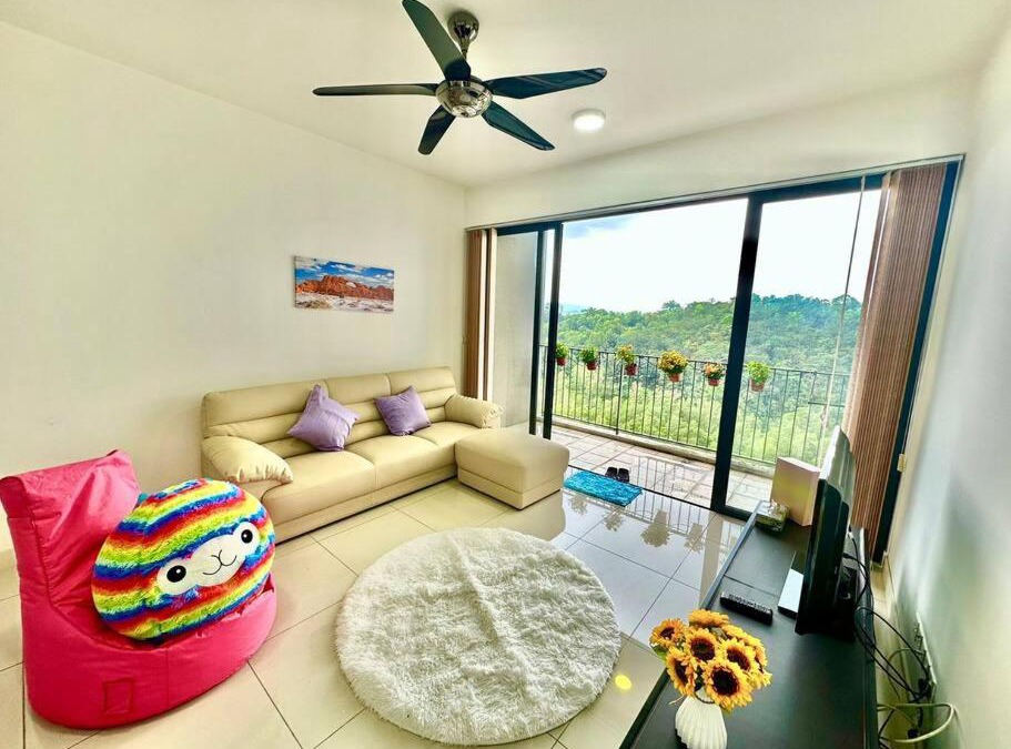 Cheras Apartment | Cheras Traders Square, Balakong, Cheras 6 pax