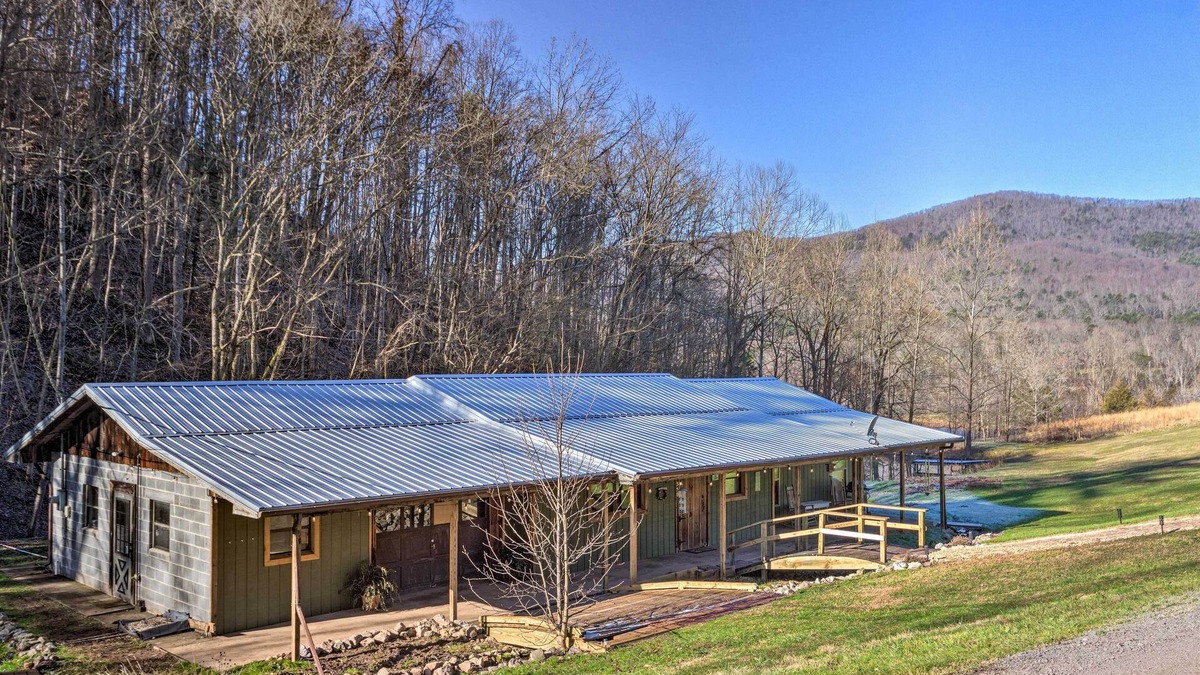 Greeneville Cabin | Cherokee Nat'l Forest Retreat: Renovated Cabin!
